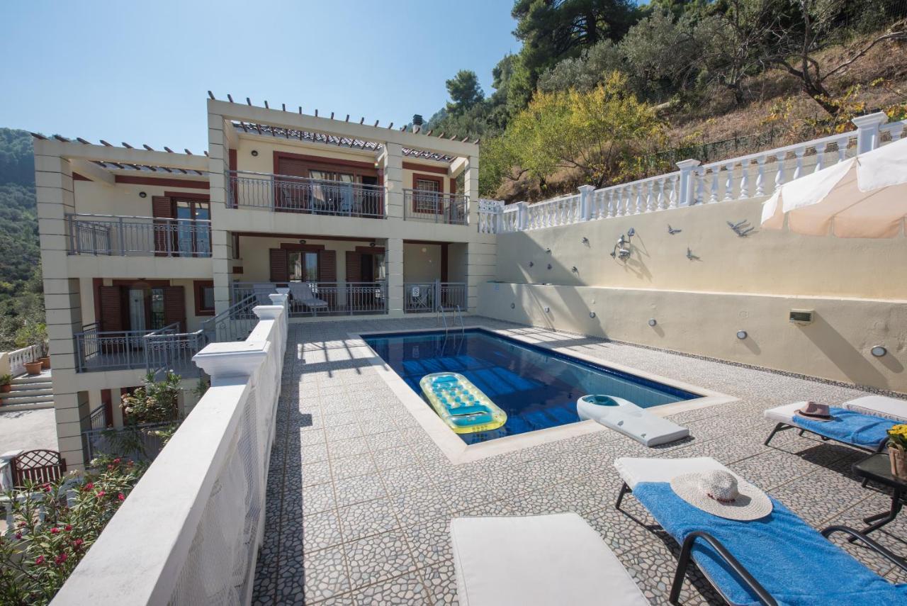 Gallis Villa Pefkias Екстериор снимка